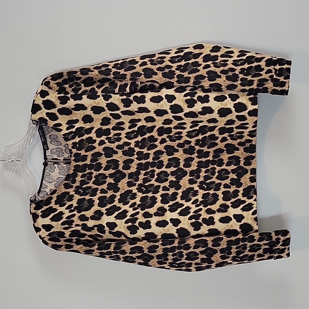 Zara animal print long sleeve shirt with keyhole back